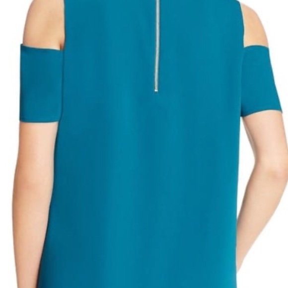 Cooper and Ella green Top Large - Picture 2 of 3